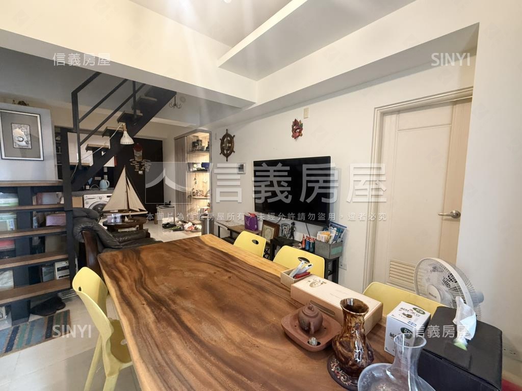 稀有！五權１０１兩房車位房屋室內格局與周邊環境