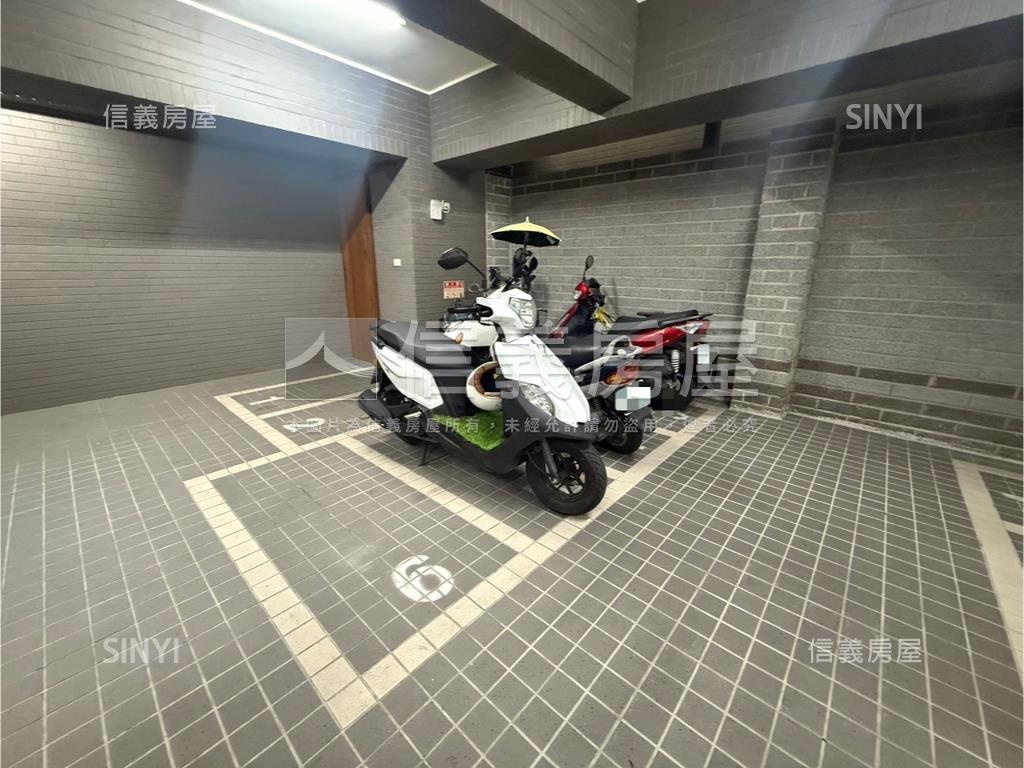 稀有！五權１０１兩房車位房屋室內格局與周邊環境