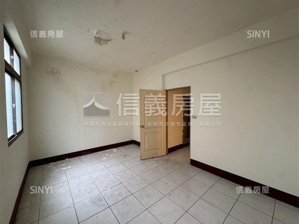 近龍潭交流道豪門大亨別墅房屋室內格局與周邊環境
