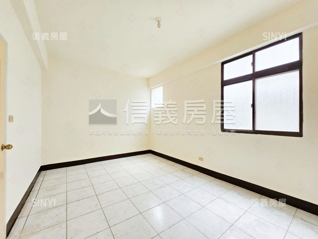 近龍潭交流道豪門大亨別墅房屋室內格局與周邊環境