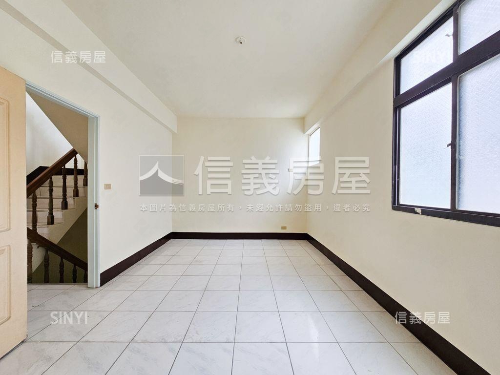 近龍潭交流道豪門大亨別墅房屋室內格局與周邊環境