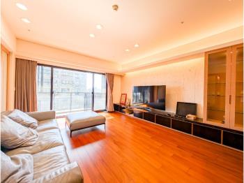 力麒首御｜林蔭崗石美學