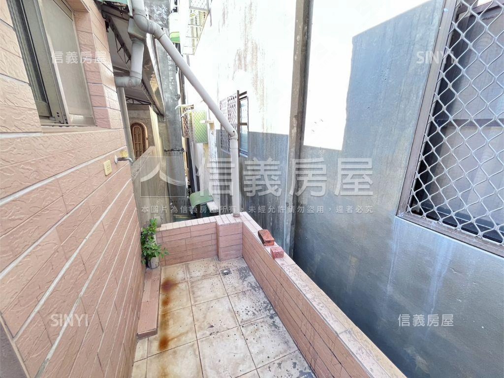 瑞祥明星學區邊間採光透天房屋室內格局與周邊環境