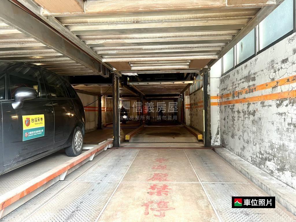 地上權便宜停車位１２號房屋室內格局與周邊環境
