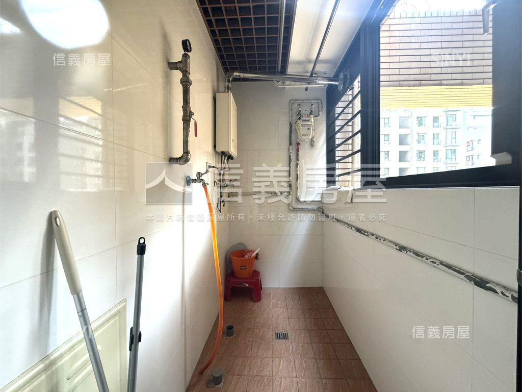 美麗春城成家大二房車位房屋室內格局與周邊環境