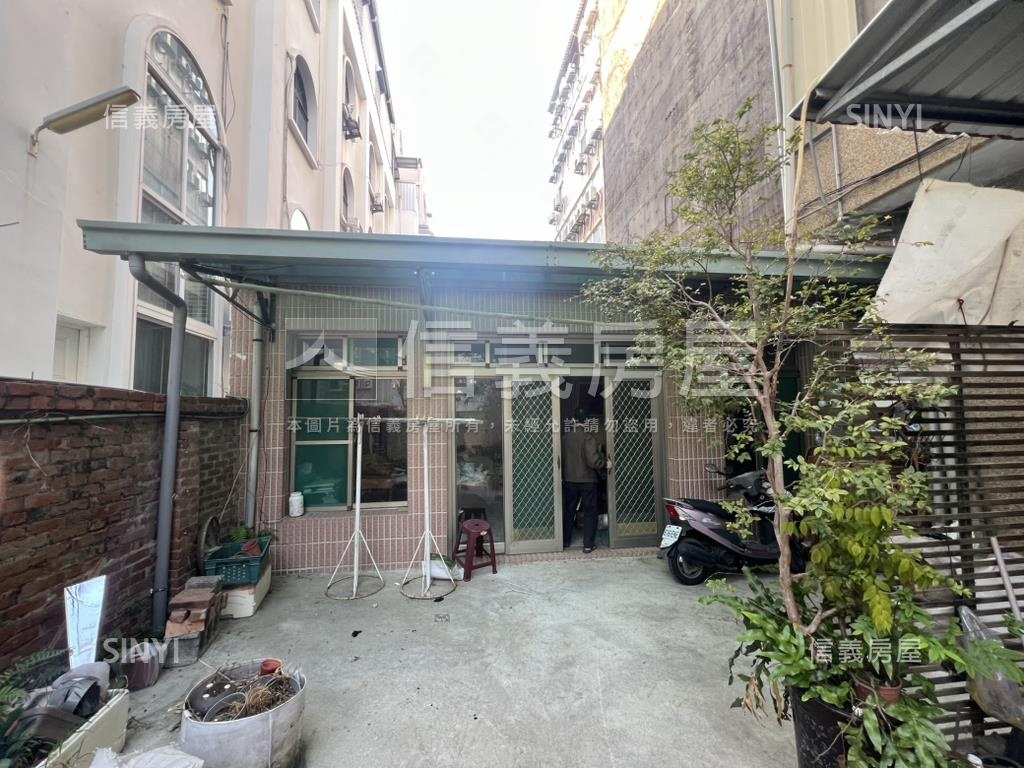 近新天地正路方正面寬店地房屋室內格局與周邊環境