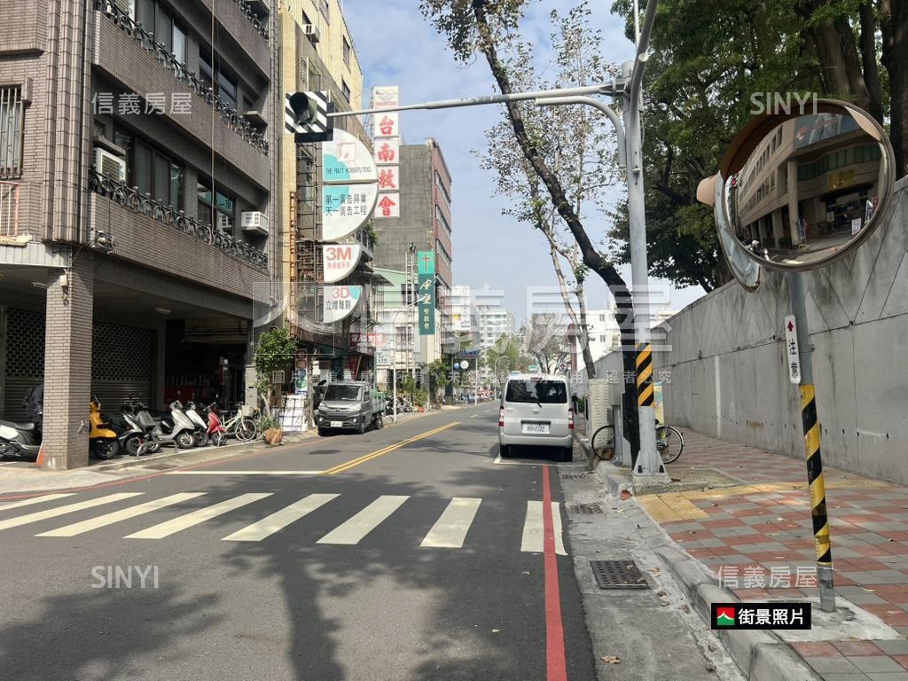 近新天地正路方正面寬店地房屋室內格局與周邊環境