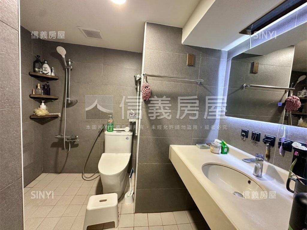 陽光歌德裝潢三房平車房屋室內格局與周邊環境