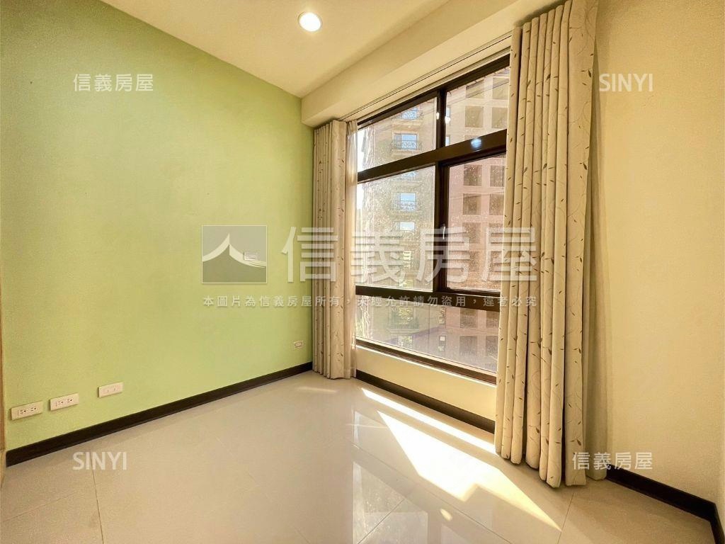 風華挑高兩房帶坡平車位房屋室內格局與周邊環境