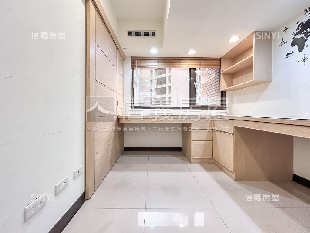 風華挑高兩房帶坡平車位房屋室內格局與周邊環境