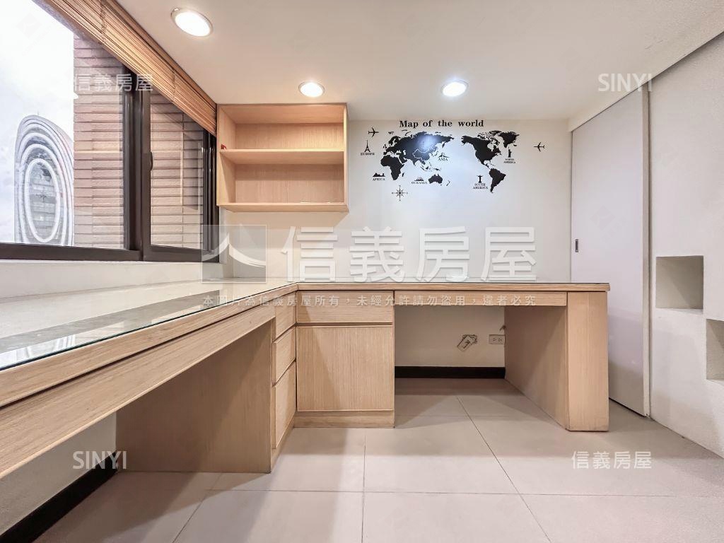 風華挑高兩房帶坡平車位房屋室內格局與周邊環境