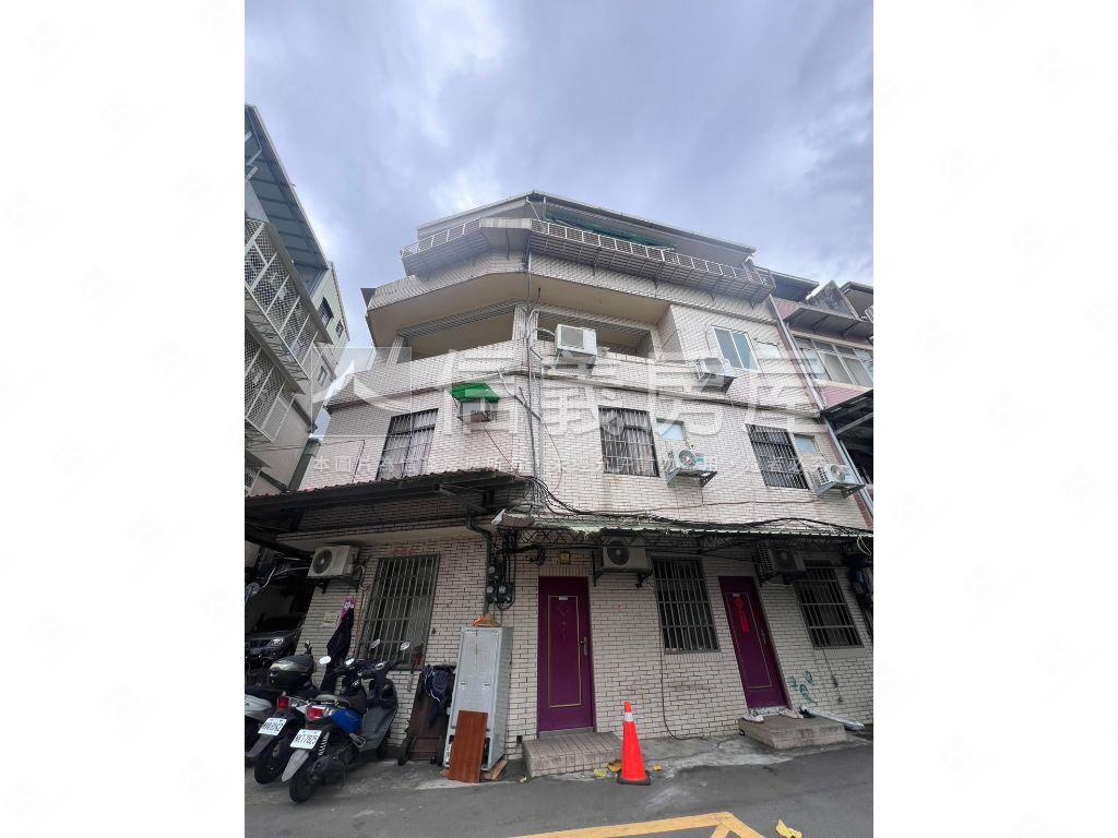 土持大透天門前停車方便房屋室內格局與周邊環境
