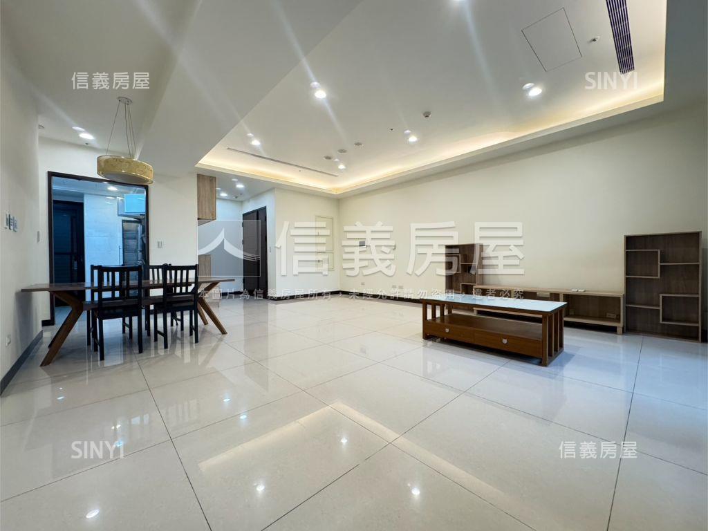 巴黎公園４樓看樹梢房屋室內格局與周邊環境