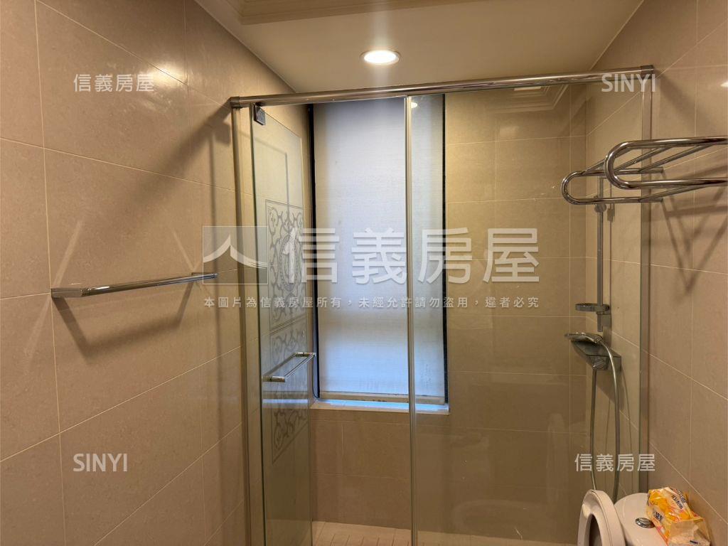 巴黎公園４樓看樹梢房屋室內格局與周邊環境