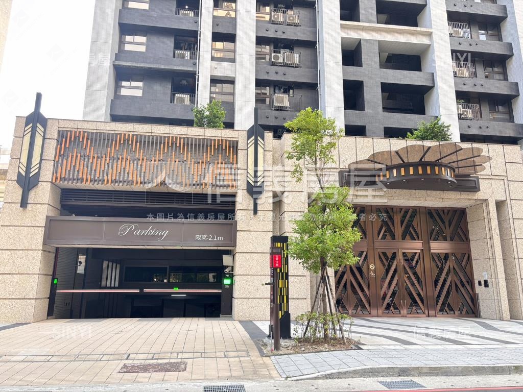國鉅時尚兩房車位房屋室內格局與周邊環境