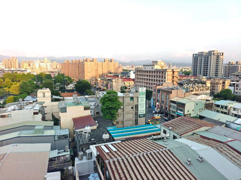 免千萬長億南園３房附車位房屋室內格局與周邊環境
