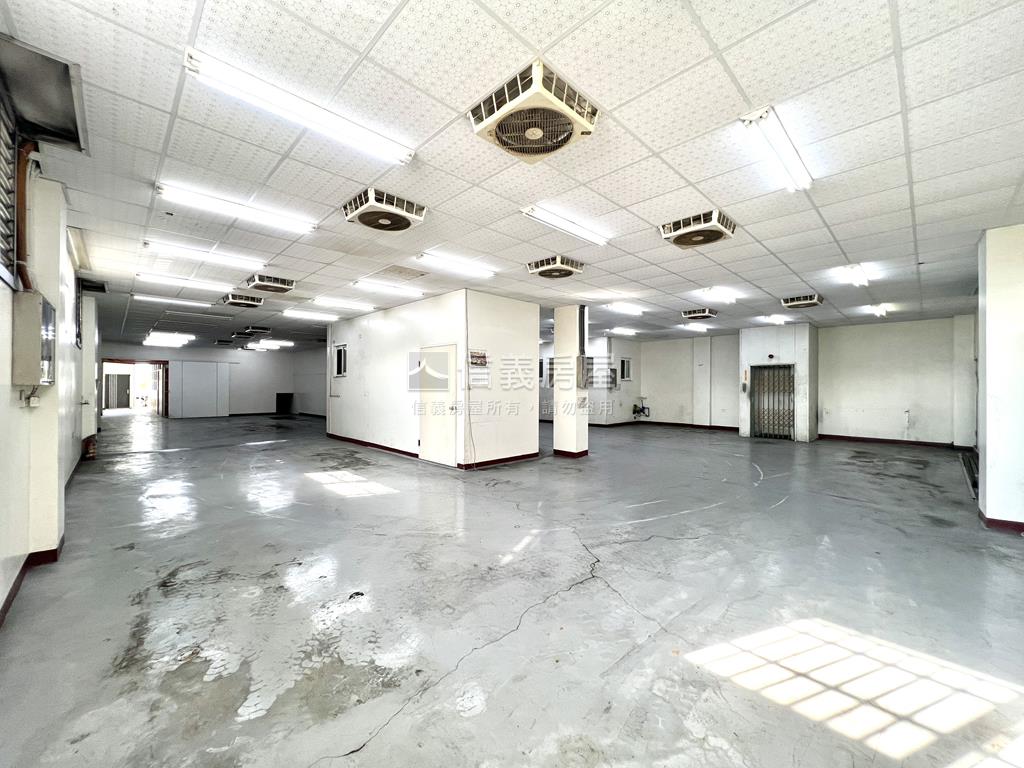 新市核心★大面寬企業廠房房屋室內格局與周邊環境