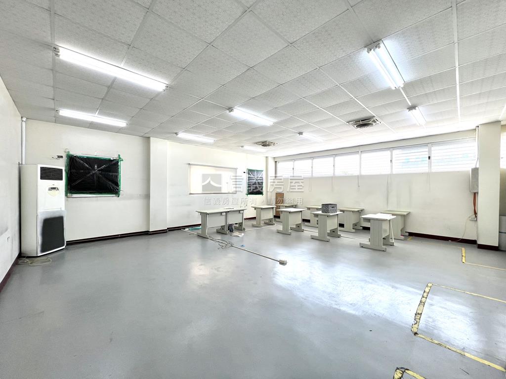 新市核心★大面寬企業廠房房屋室內格局與周邊環境