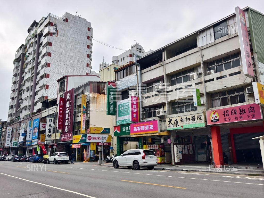 正黎明路燙金店面房屋室內格局與周邊環境