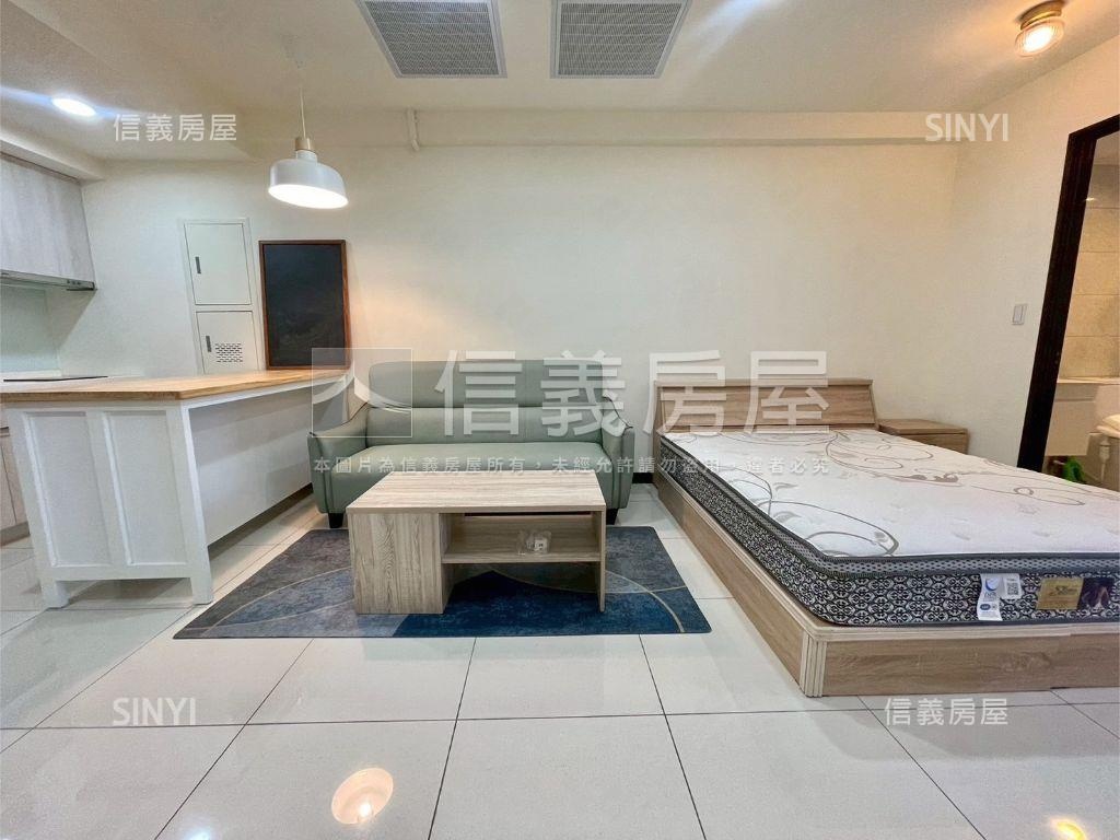 青埔●聯上套房車位房屋室內格局與周邊環境