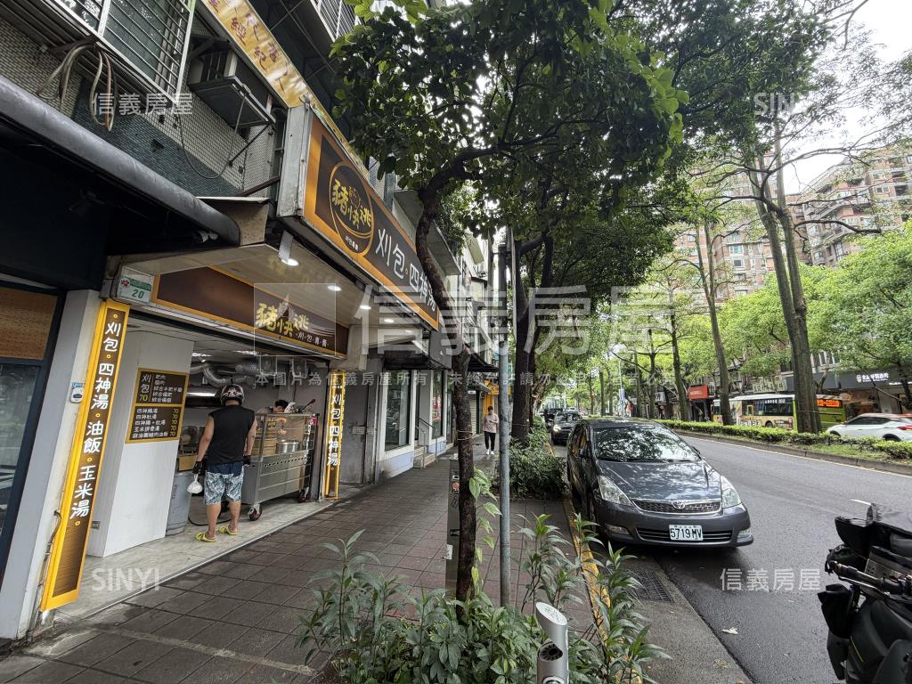 民生社區稀有百坪地下店面房屋室內格局與周邊環境
