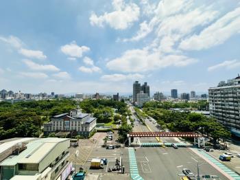 近健康公園大三房附車位