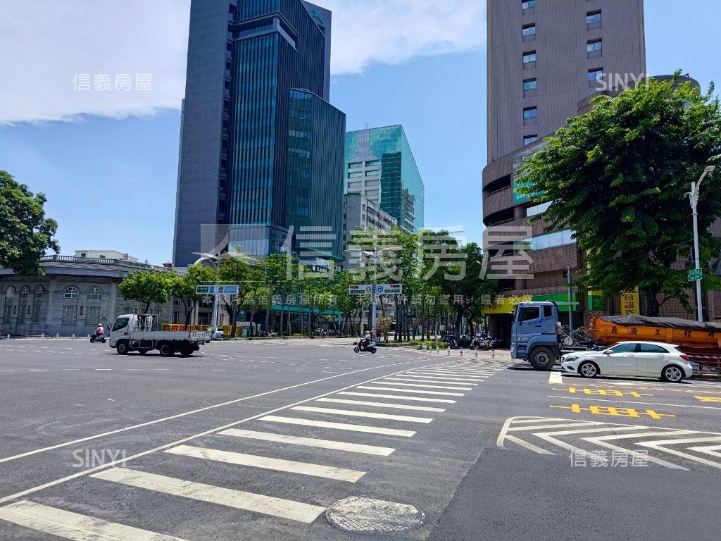 中華路公寓一樓騎樓店面房屋室內格局與周邊環境