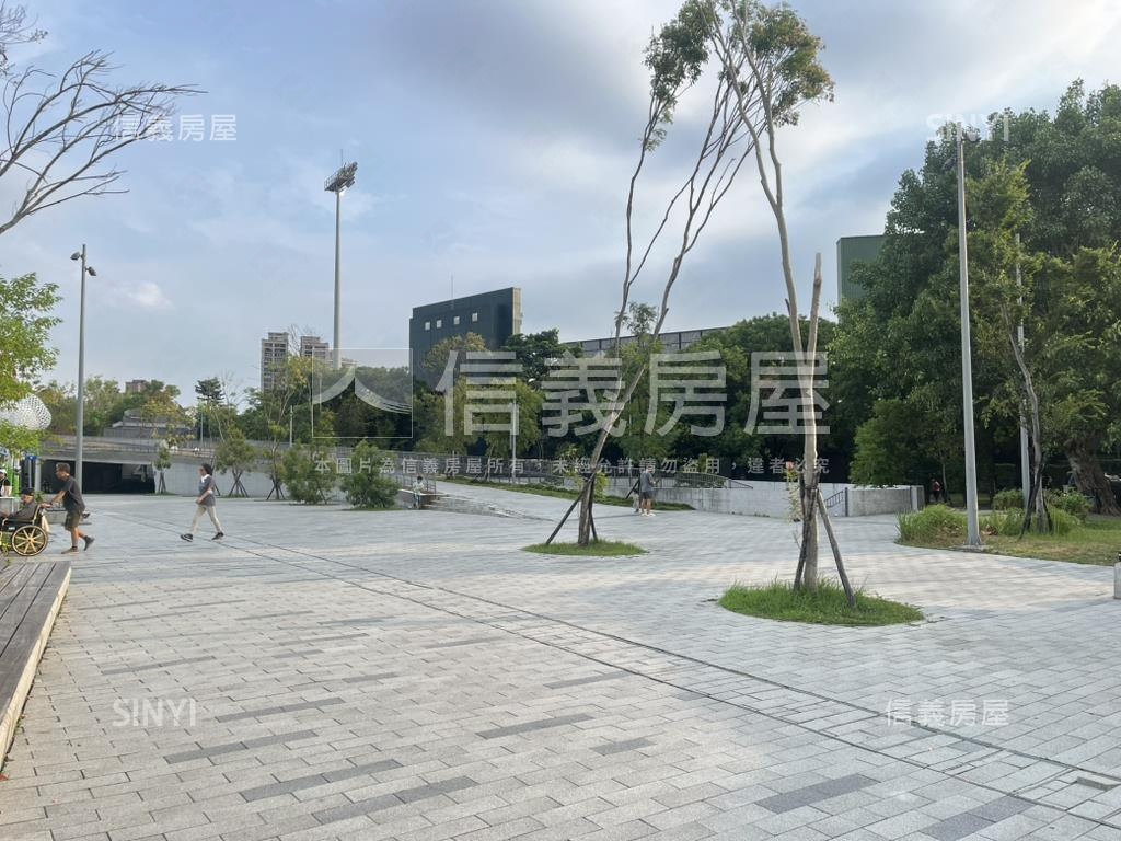 運動公園成家大空間房屋室內格局與周邊環境