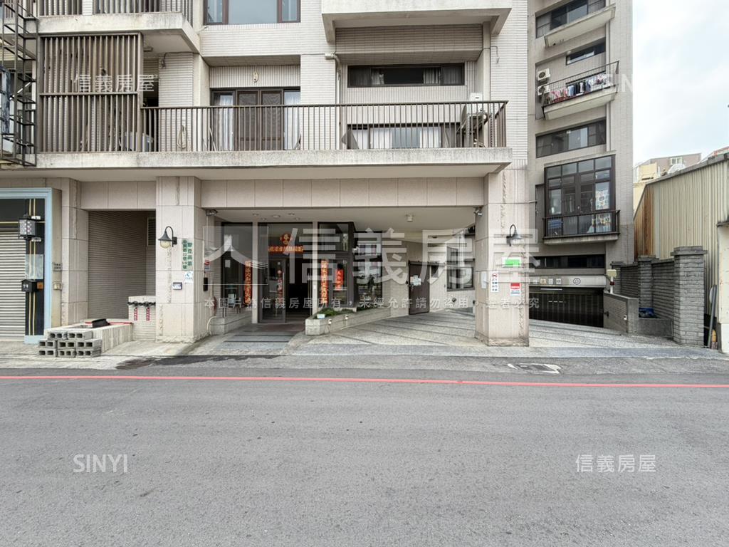 摩登山景視野三房平車房屋室內格局與周邊環境