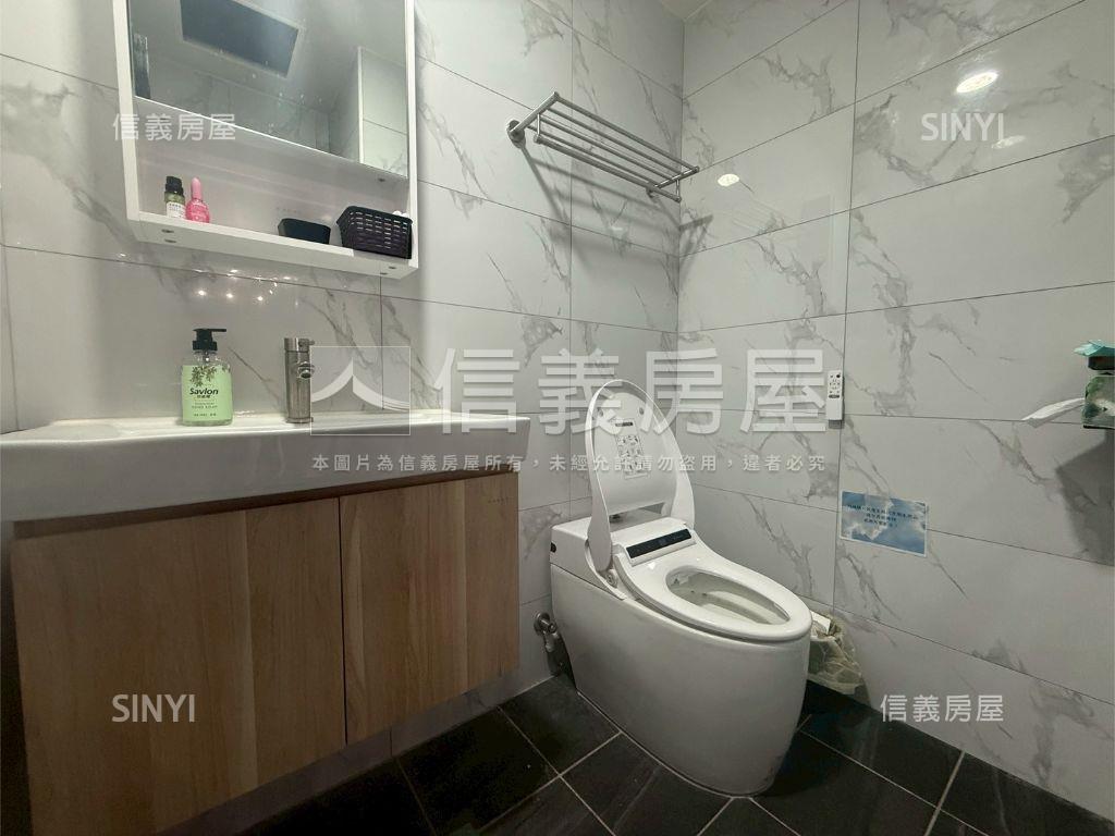 ★稀有釋出站前ＯＮＥ店面房屋室內格局與周邊環境