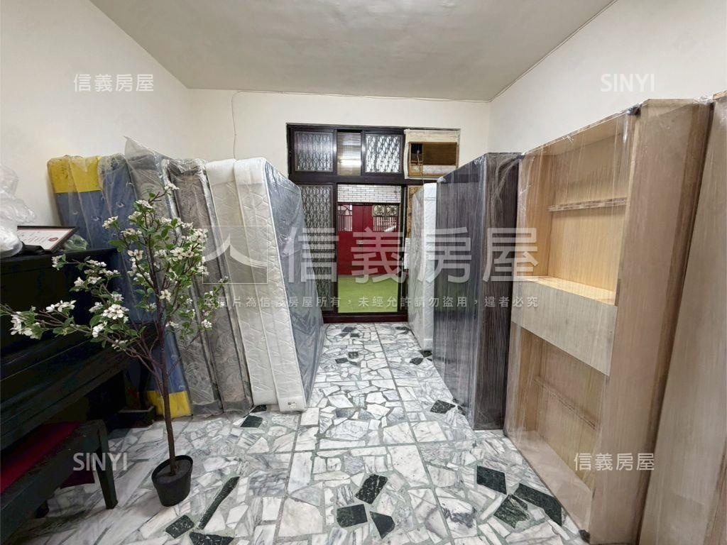 中正路１８５巷面寬一樓房屋室內格局與周邊環境