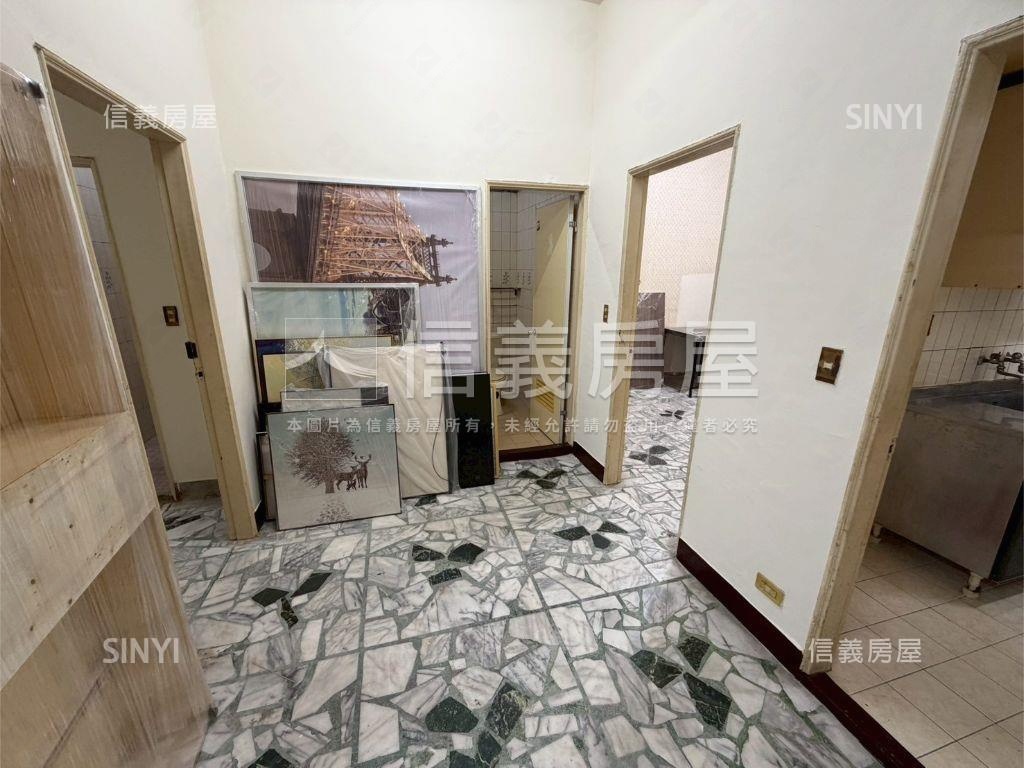 中正路１８５巷面寬一樓房屋室內格局與周邊環境