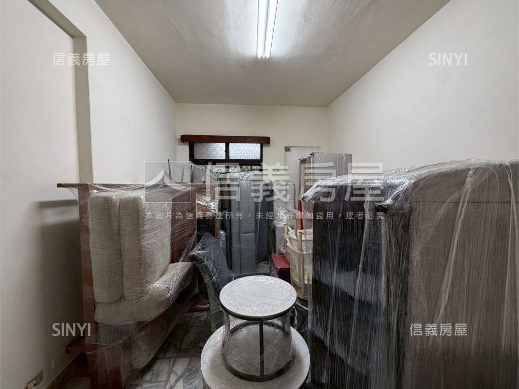 中正路１８５巷面寬一樓房屋室內格局與周邊環境