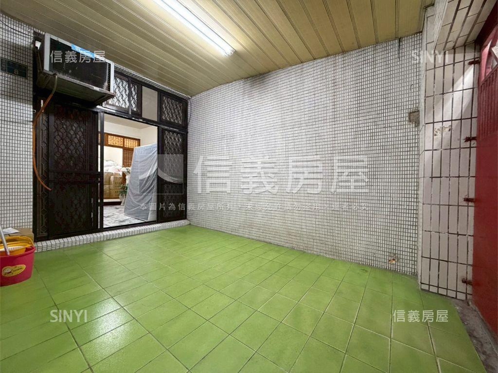 中正路１８５巷面寬一樓房屋室內格局與周邊環境