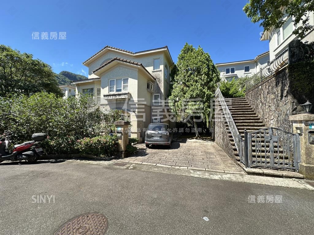 秀岡山莊美麗無雙房屋室內格局與周邊環境