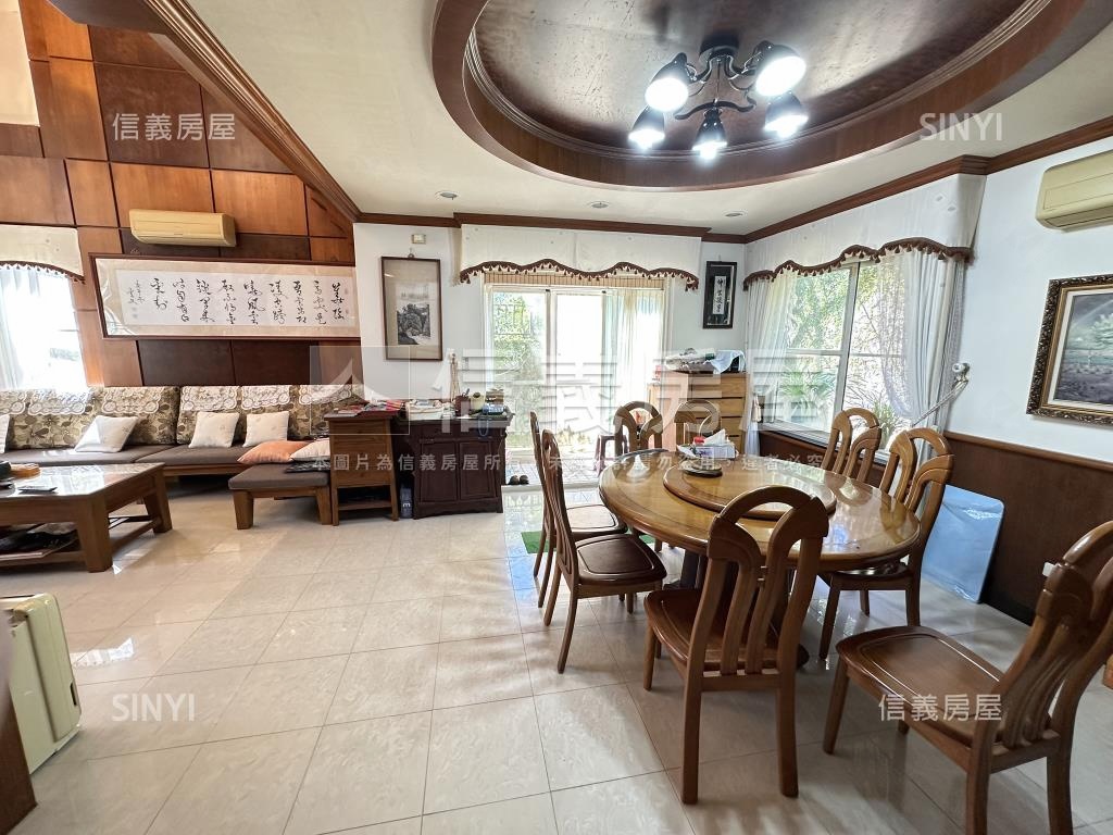 秀岡山莊美麗無雙房屋室內格局與周邊環境