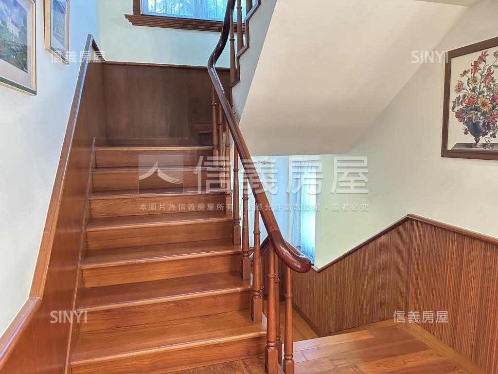 秀岡山莊美麗無雙房屋室內格局與周邊環境