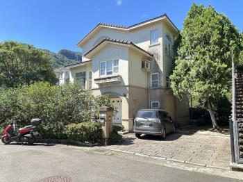 秀岡山莊美麗無雙