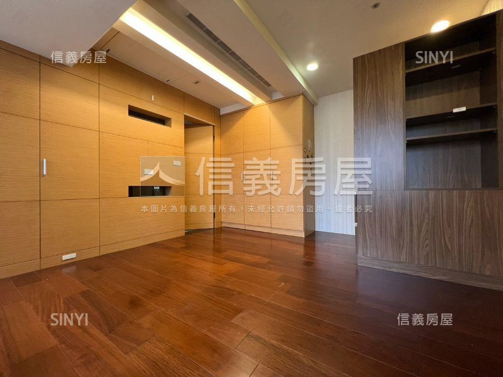 馥華大台北★挑高房屋室內格局與周邊環境
