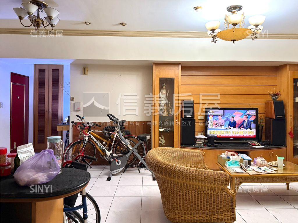 捷和生活家４房車位房屋室內格局與周邊環境