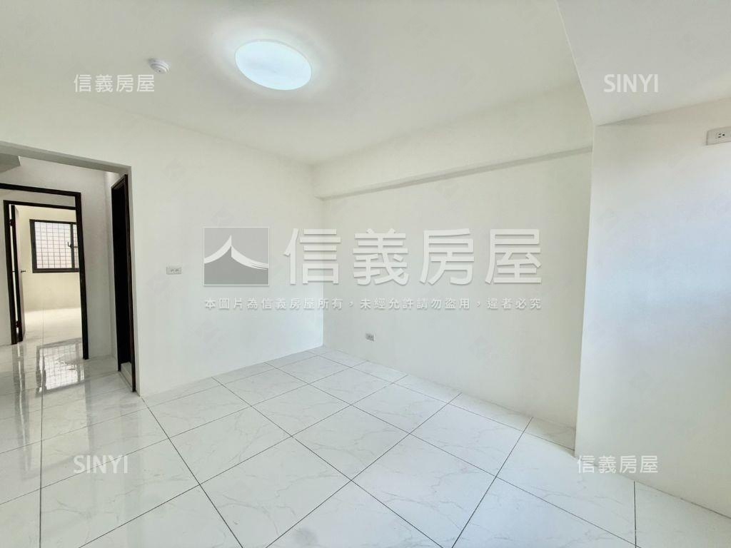 近捷運川普皇家三房車位Ｃ房屋室內格局與周邊環境