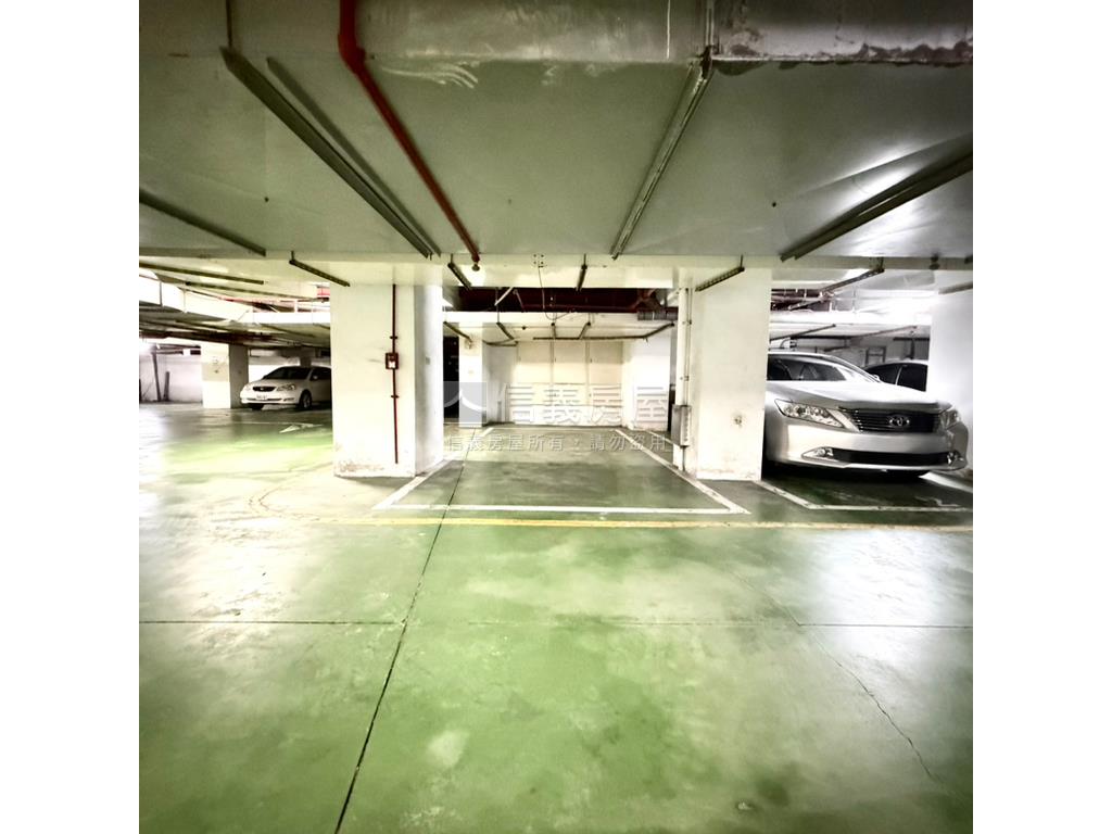 南方翡翠電梯兩房坡平車位房屋室內格局與周邊環境