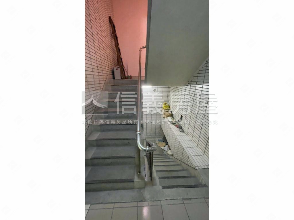 南京三民捷運商辦房屋室內格局與周邊環境