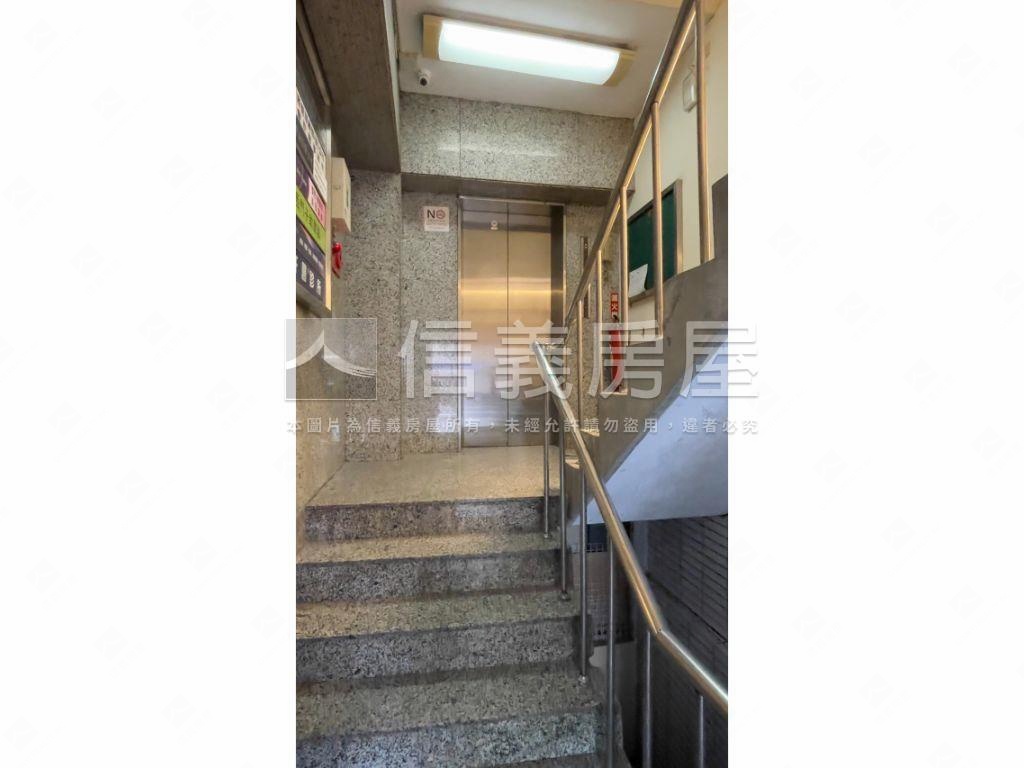 南京三民捷運商辦房屋室內格局與周邊環境