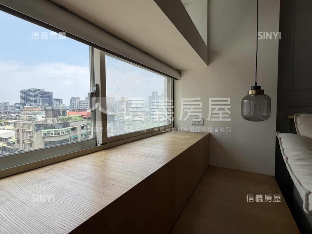 忠孝復興捷運公園裝潢美宅房屋室內格局與周邊環境