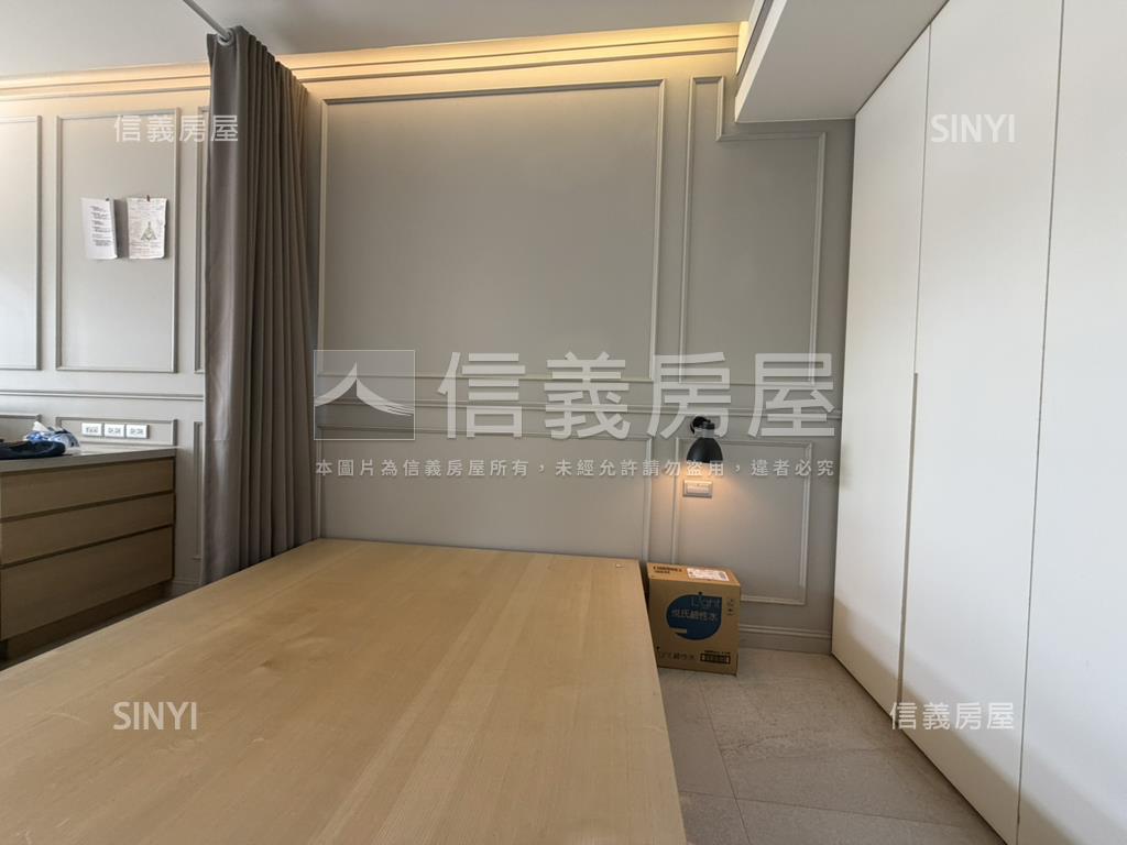 忠孝復興捷運公園裝潢美宅房屋室內格局與周邊環境