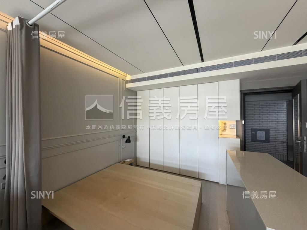 忠孝復興捷運公園裝潢美宅房屋室內格局與周邊環境