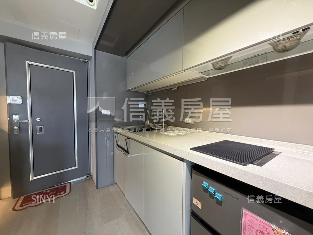 忠孝復興捷運公園裝潢美宅房屋室內格局與周邊環境