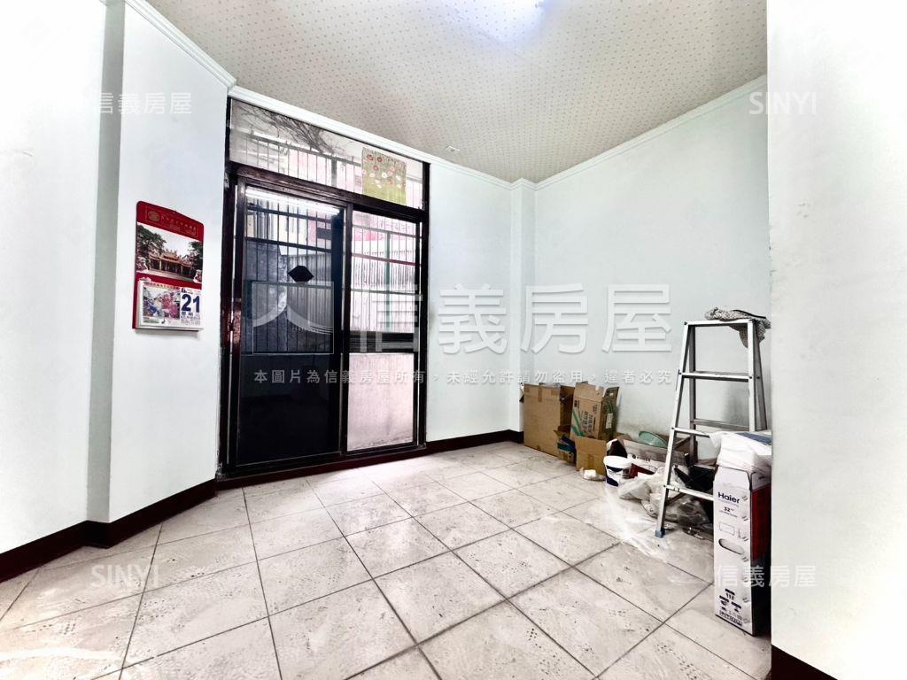 近河樂廣場超值３房三樓寓房屋室內格局與周邊環境