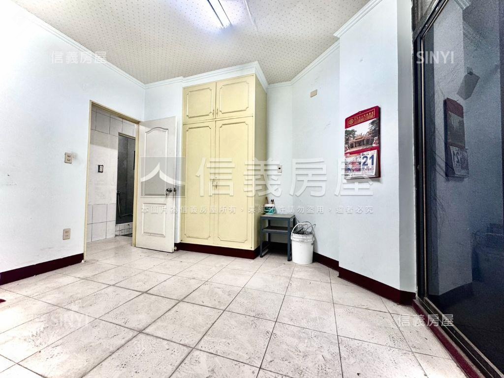 近河樂廣場超值３房三樓寓房屋室內格局與周邊環境